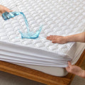 Weisser gesteppter Kinder-Matratzenschoner mit dehnbarer Passform bis 27 cm Hoehe, wasserdicht und atmungsaktiv fuer 90 x 200 cm Matratzen