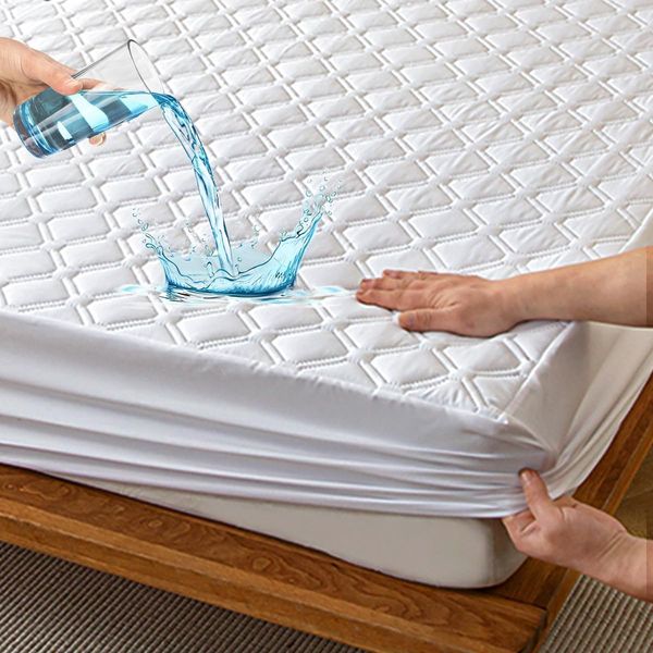 Weisser gesteppter Kinder-Matratzenschoner mit dehnbarer Passform bis 27 cm Hoehe, wasserdicht und atmungsaktiv fuer 90 x 200 cm Matratzen